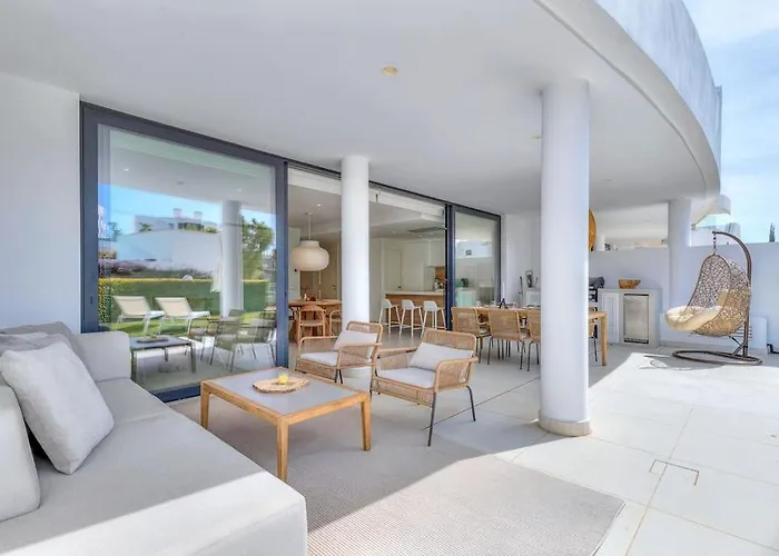 דירה Beautiful Deluxe Garden פואנגירולה