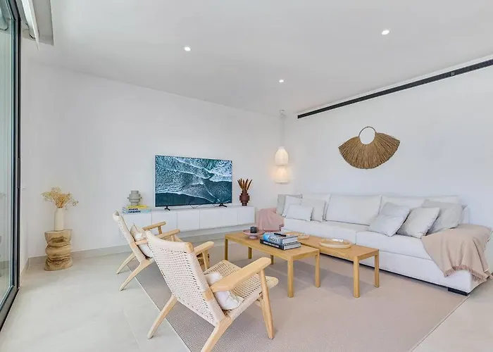 Beautiful Deluxe Garden Appartement Fuengirola