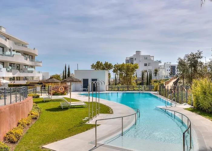 Beautiful Deluxe Garden Appartement Fuengirola