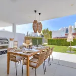 Beautiful Deluxe Garden *