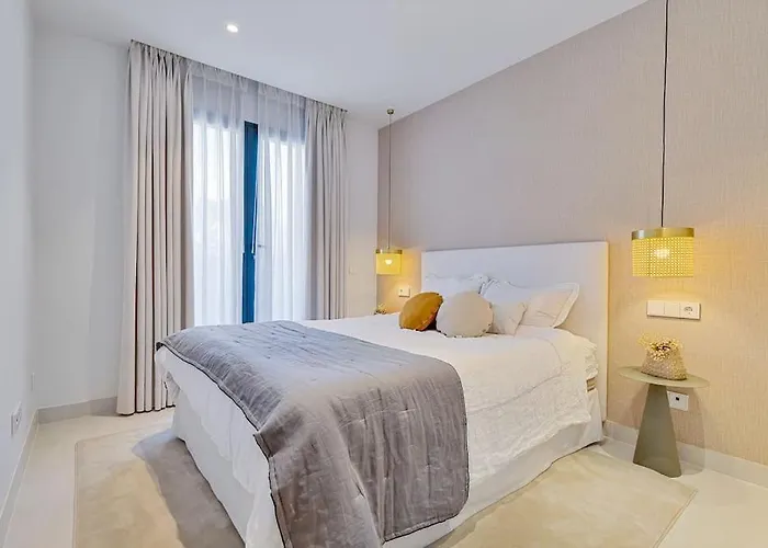 Beautiful Deluxe Garden Daire Fuengirola